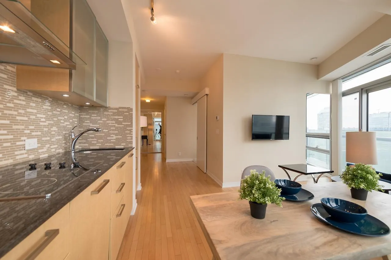 Avalon Suites - York Street Toronto Apartment