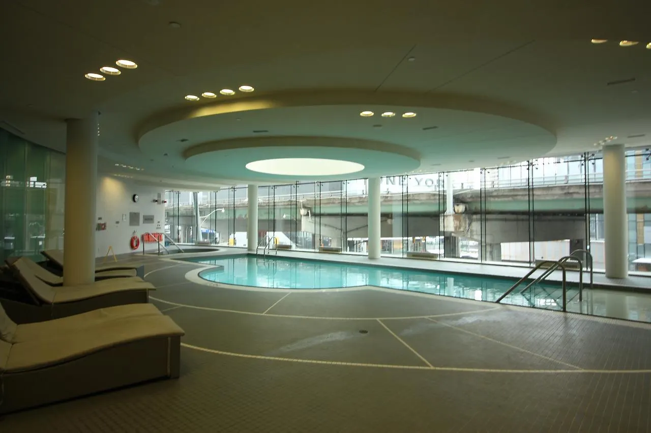 Avalon Suites - York Street Toronto